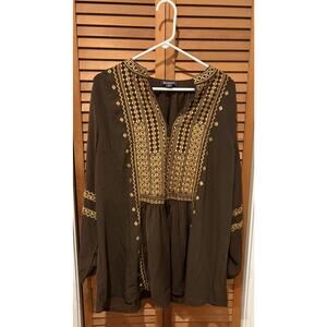 Romans Plus Size Bohemian Brown Long Sleeve Top Embroidered and a “V” neck.